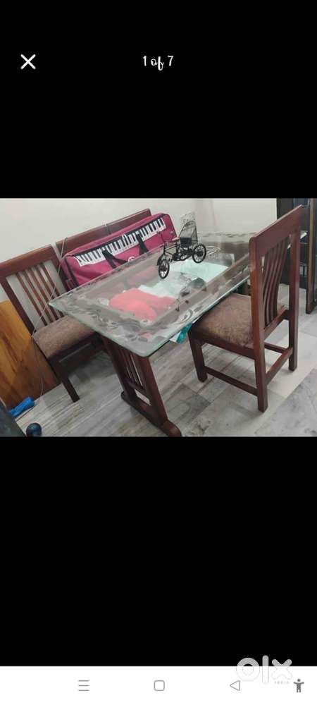 फर्नीचर बेचना है 2 साल पुराना