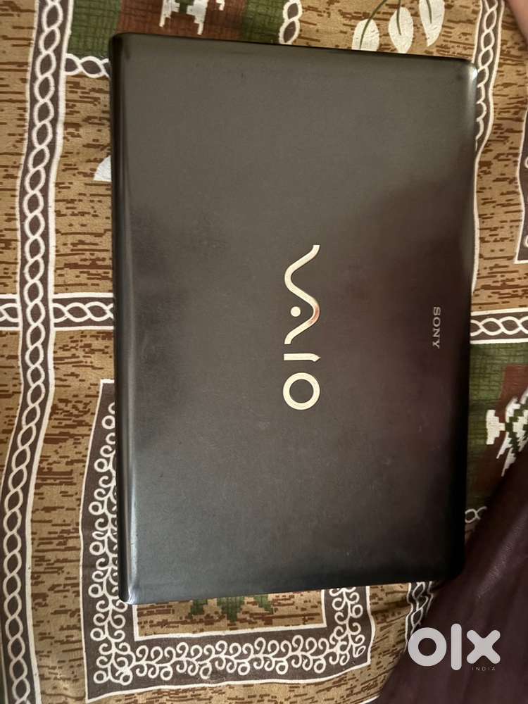 Sony Vaio E-Series i5