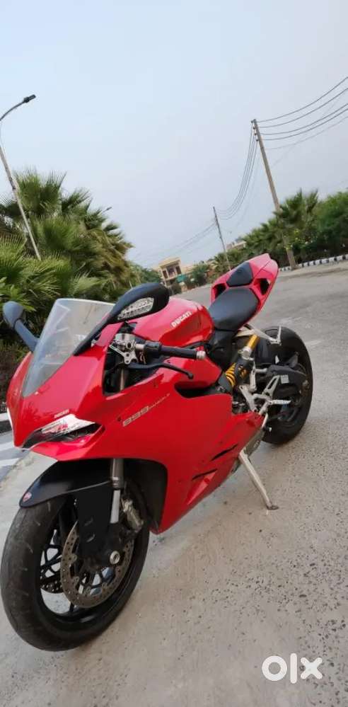 Ducati 899 panigale Rare bike brand new condition