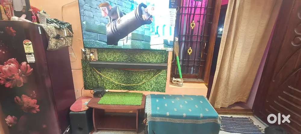 SONY BAR 8 / SUBWOOFER SW3 - 200 WATT / SURROUND SPEAKERS