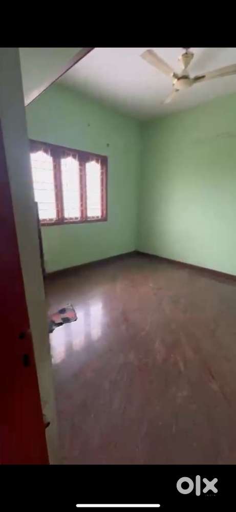 Need 2 Female roommates