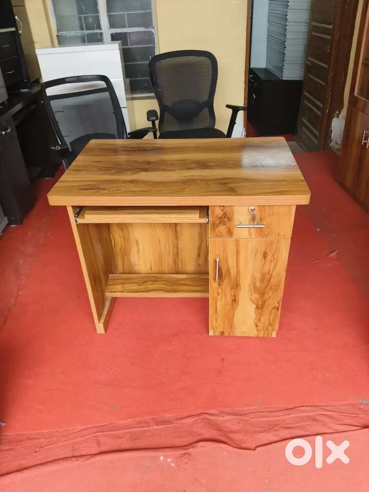 Brand New Office Or CumputerTable high quality quality strong and