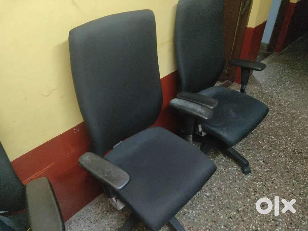 Office back rolling chair