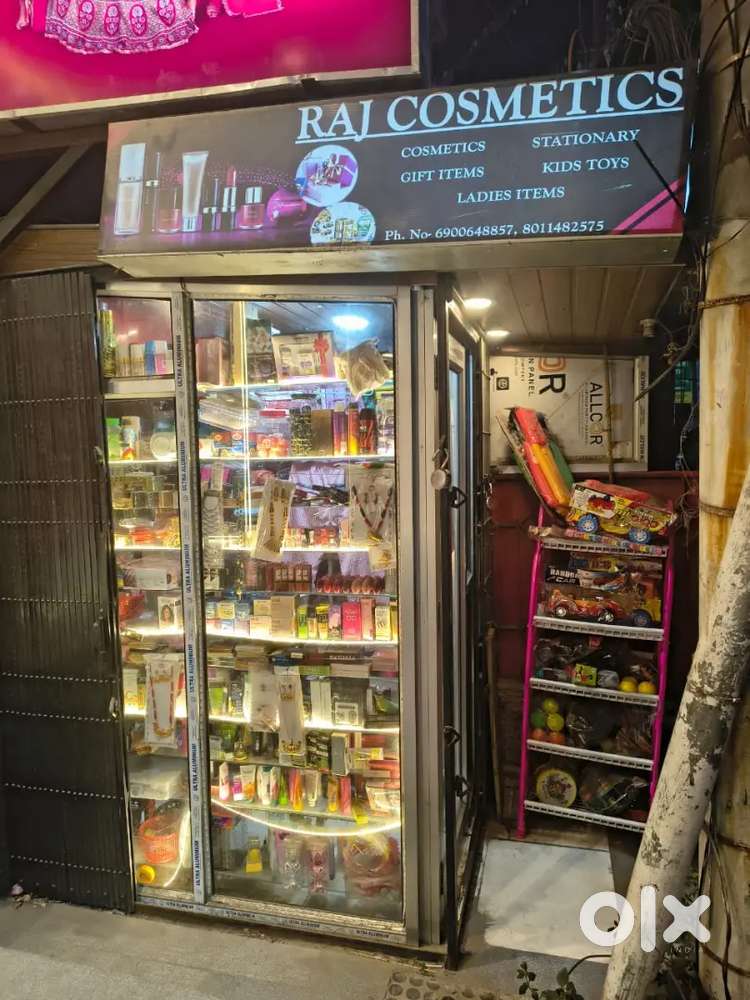 Shop urgent sale at G. S. Road