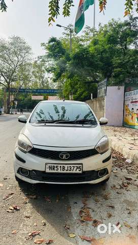 TOP MODEL TATA TIAGO WITH base tube, apple car play/android auto.