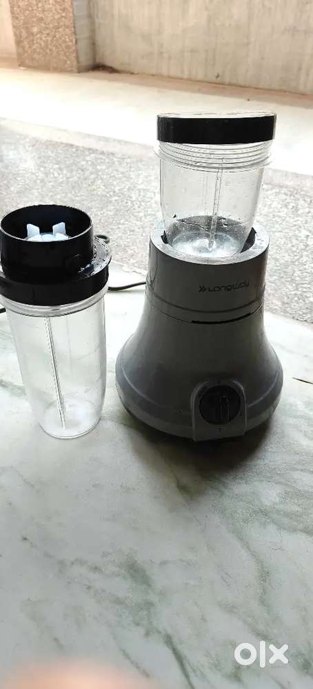 Longway Mixer Blender - Good Condition - With 2 Jars
