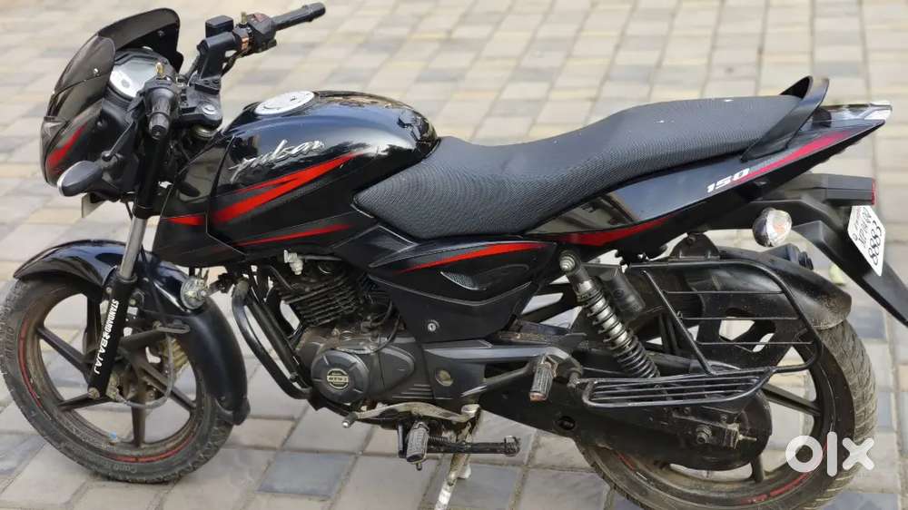 For sell bajaj pulser 150cc excellent condition 1st oner more..
