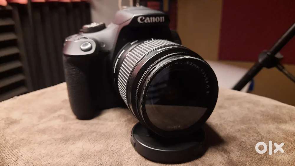 Canon 1500d in good condition.