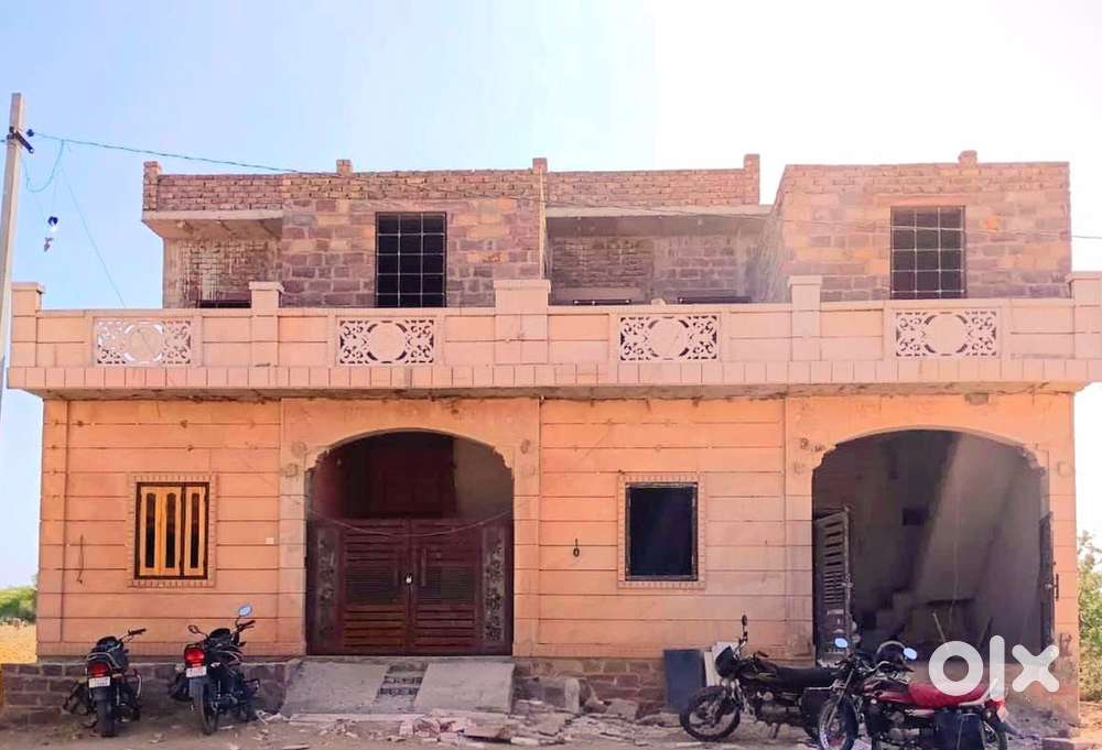 Parbhu vatika gora hotel ke pas Double story makan bikau hai 5 room