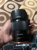 Sony camera Lens 35 -1.8