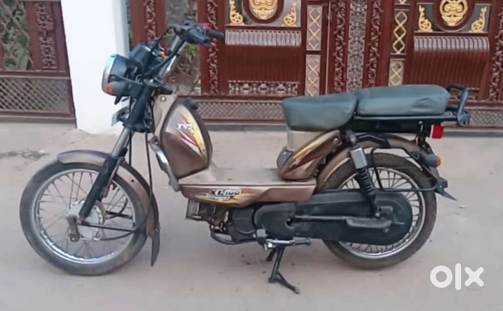 TVS XL 100