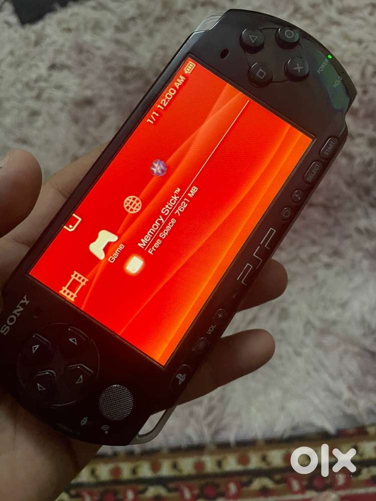 Sony psp game 3004 model protable game exllent condition