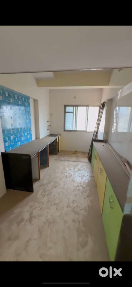 Spacious 2 BHK with Master bedroom with bathtub and spacious kitchen