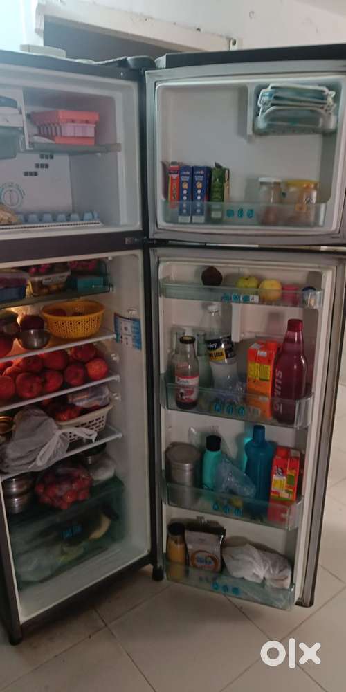 Whirpool double door fridge