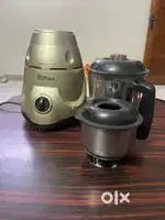 Mixi with 2 jars
