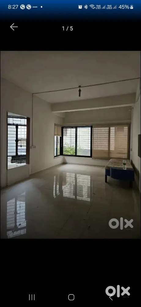 2bhk semifurnished flat for rent. Family / Batchlers allowed