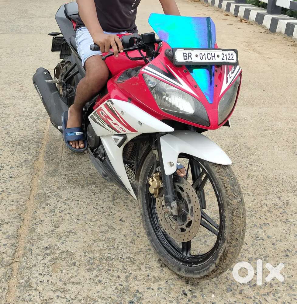 Yamaha R15 V2 urgent