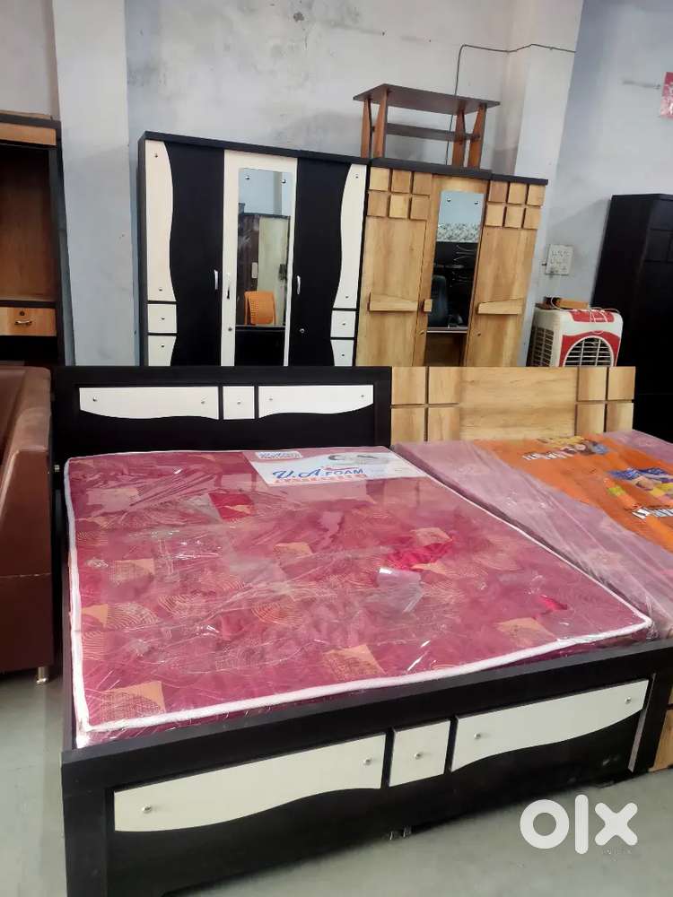 DOUBLE BED 6/5 + 3DOOR WARDROBE B283π A23⅔
