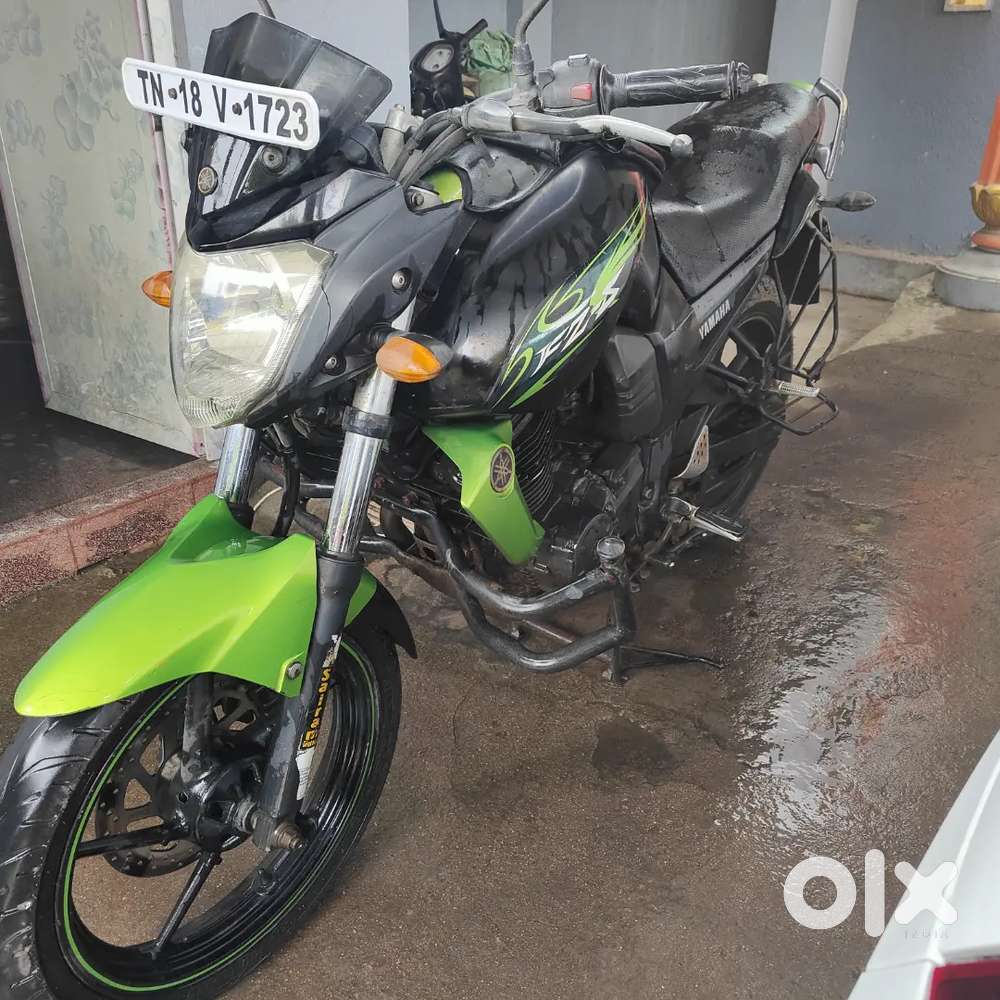 Yamaha FZs