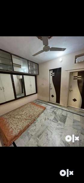 Single room available 2 bhk with kitchen 3bhk with kitchen 4 bhk with kitchenRooms for student girls...