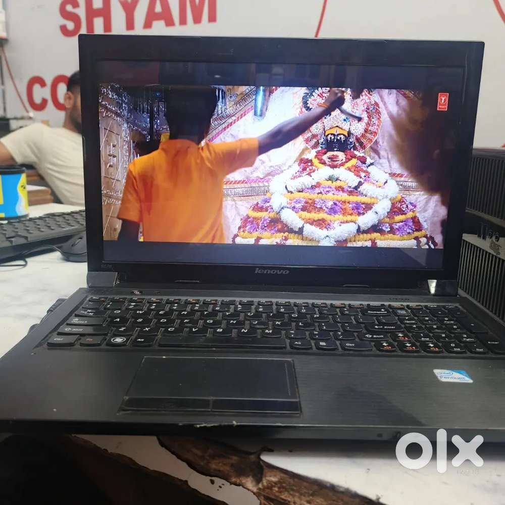 Lenovo laptop Sunday offer 4GB ram 128 SSD