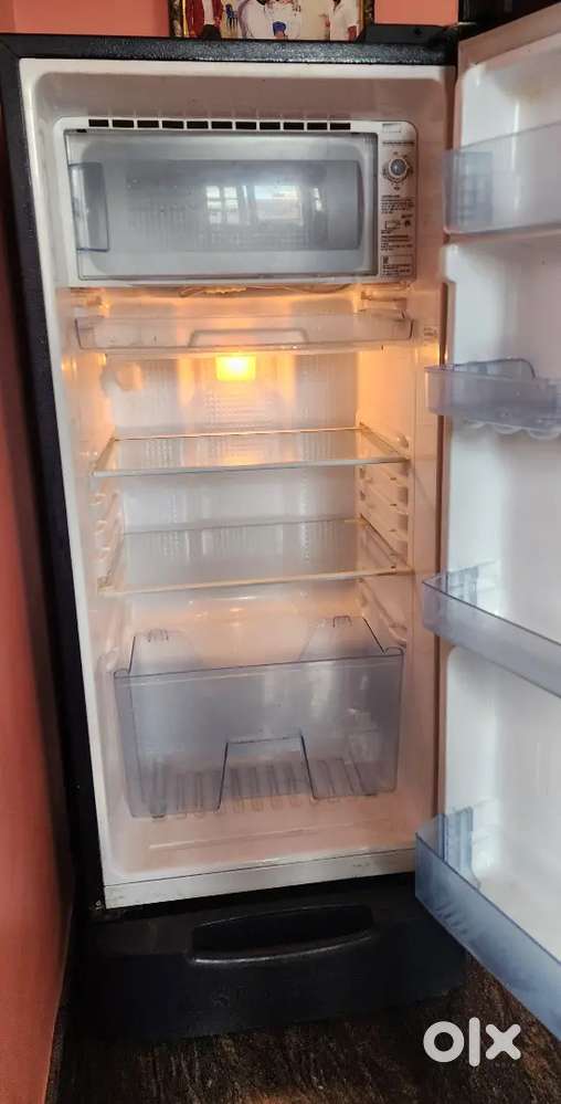 Samsung single door fridge with very good condition