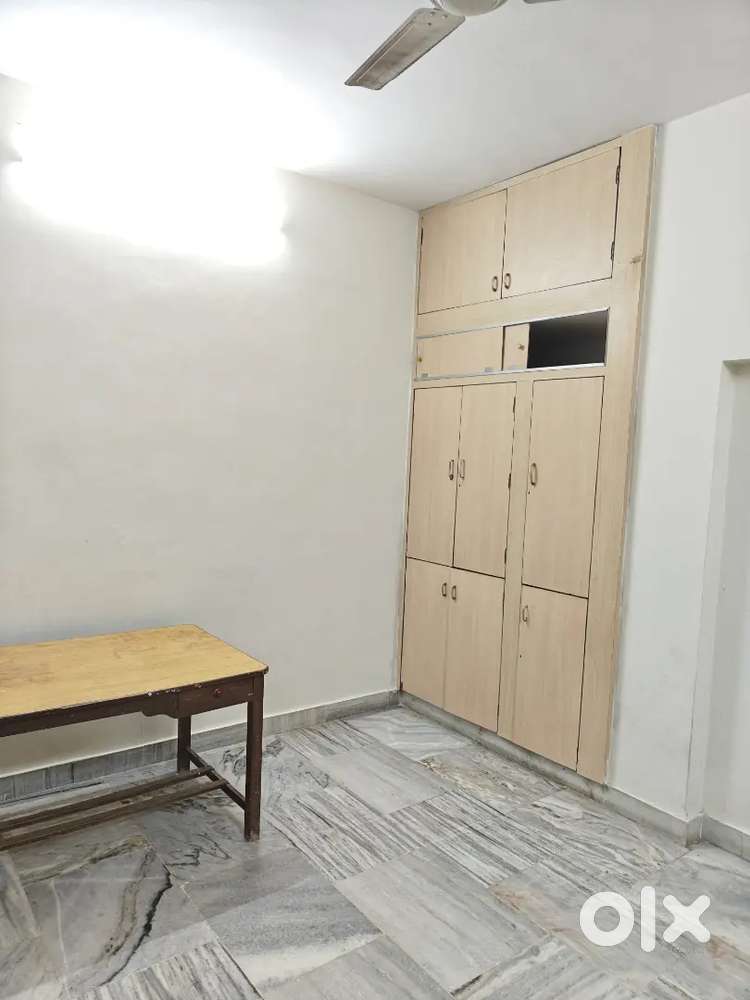 Vaishali Flat 2 Bhk For Family nr Inox Independent B Block