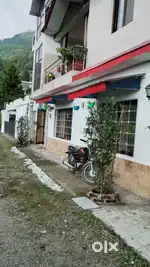 यह बहुत ही सुंदर लोकेशन पर है