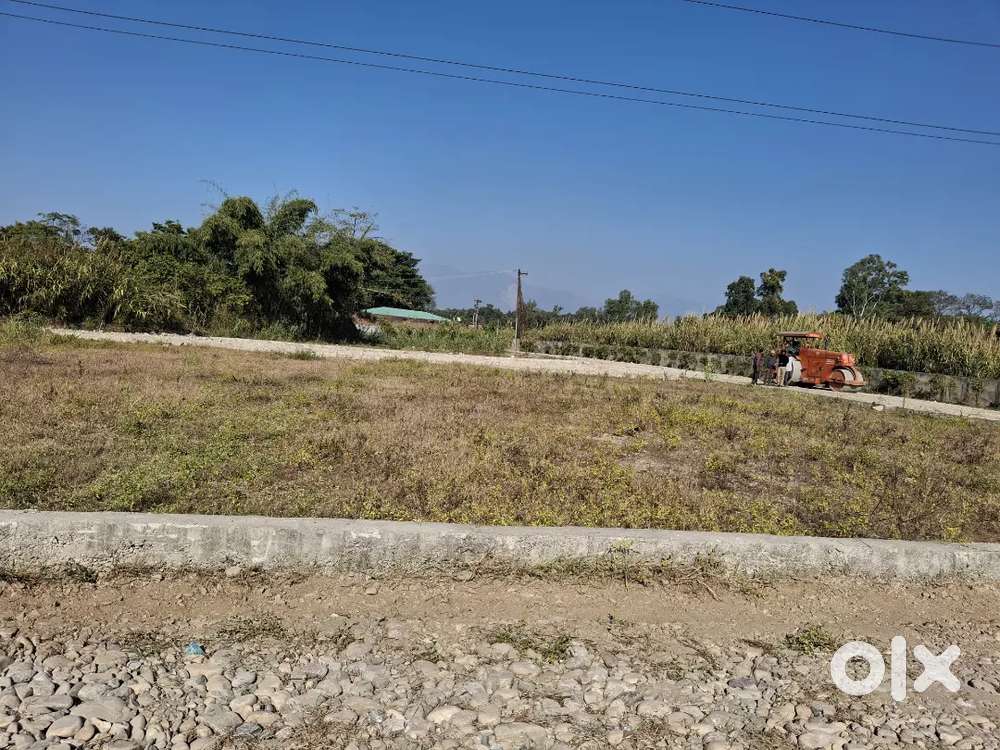 Plots for sale with 30 feet road