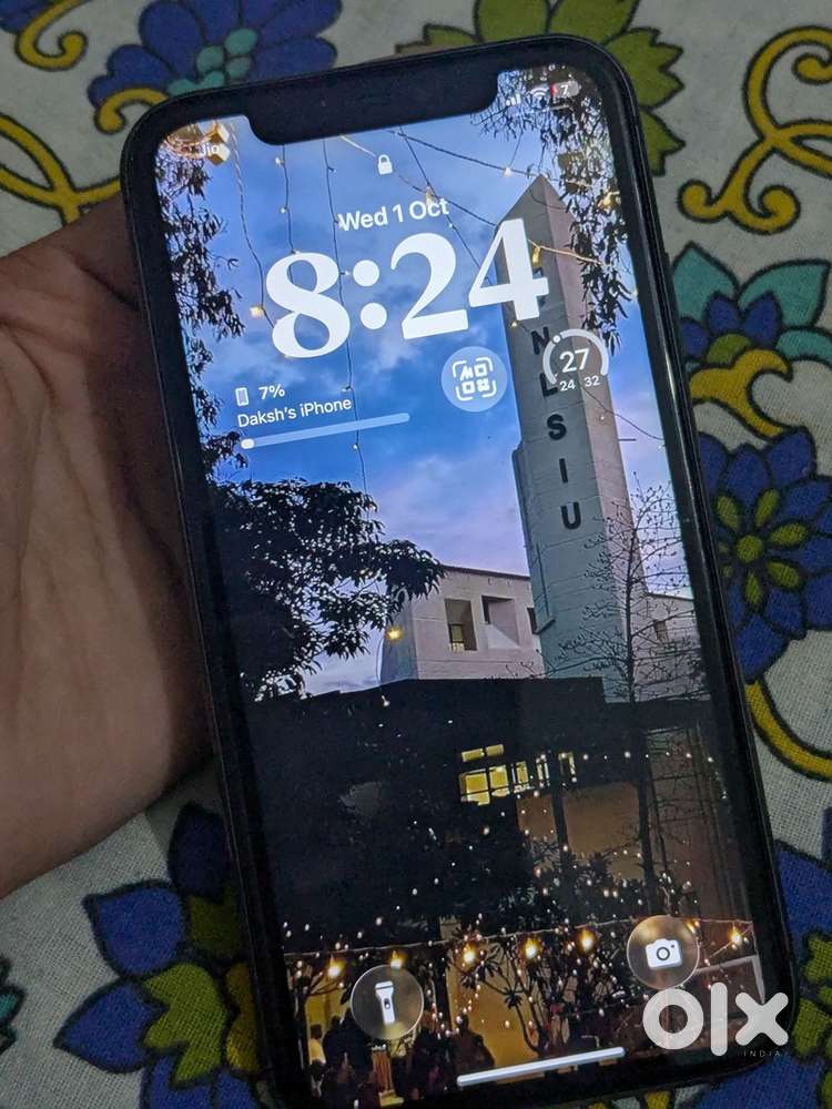 Iphone 11 128gb mint condition