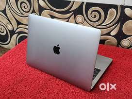 Apple Laptop 2019 Make Intel i5 8gb Ram 256gb SSD 13inch Retina