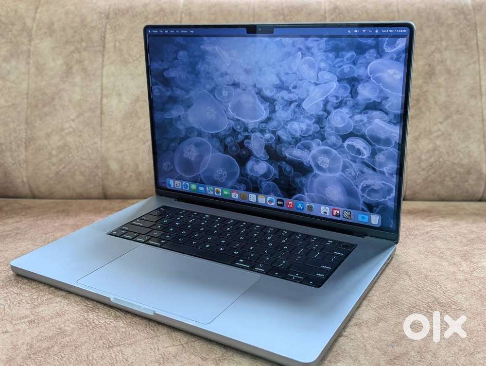 Like new A2485 MacBook M1 Pro 16 2021 16GB Ram 500GB SSD