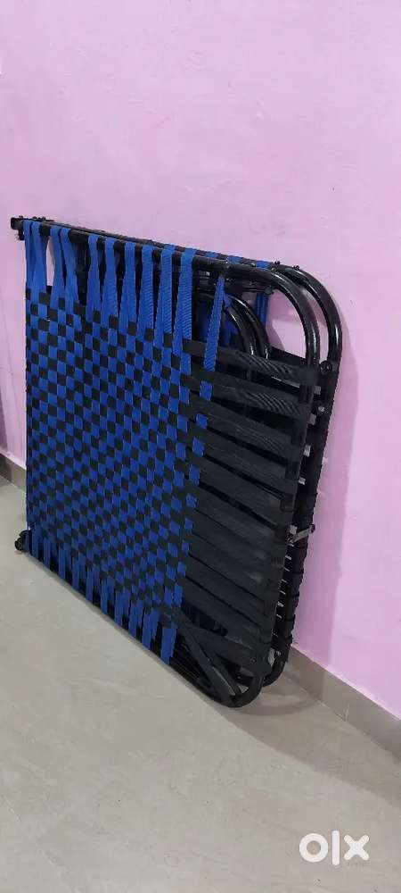 Folding Bed - Portable Single Bed 3/6 (Black & Blue)