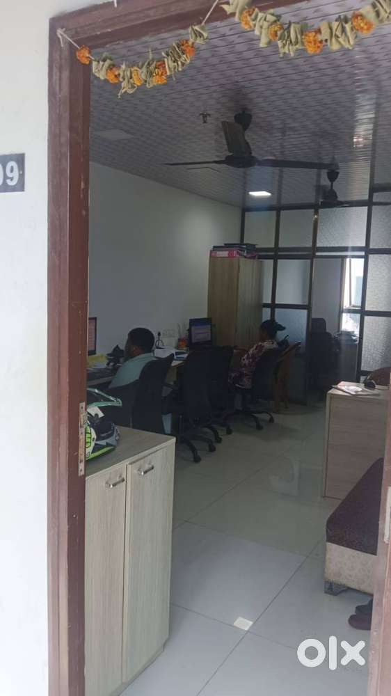 accountant job requireat  malad west,