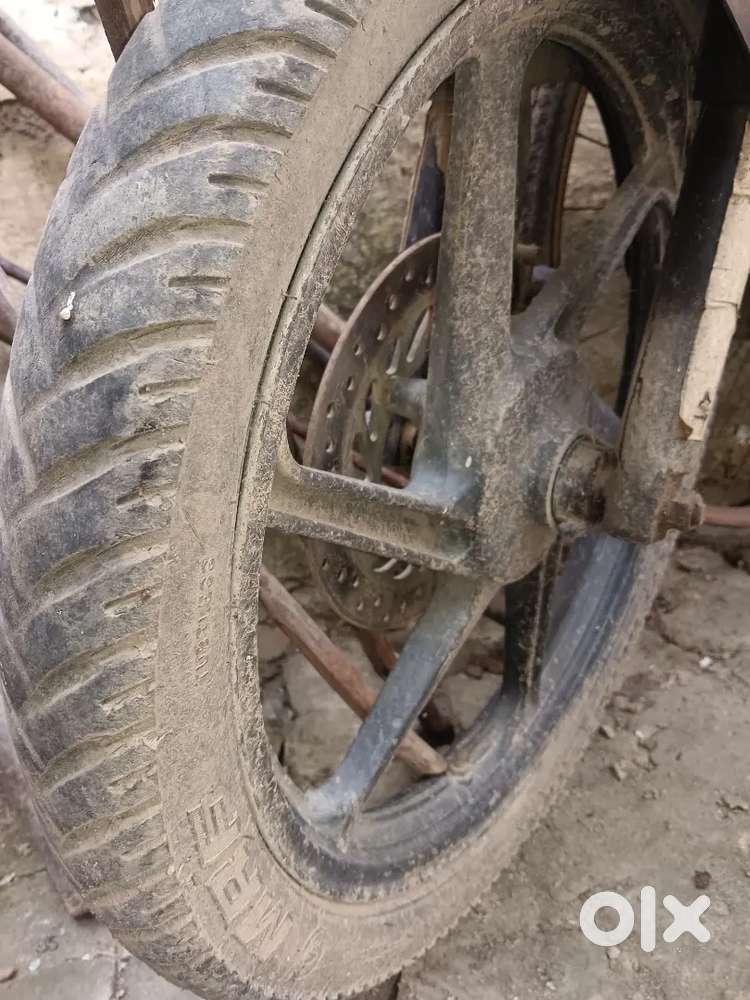 Alloy wheels with tyre