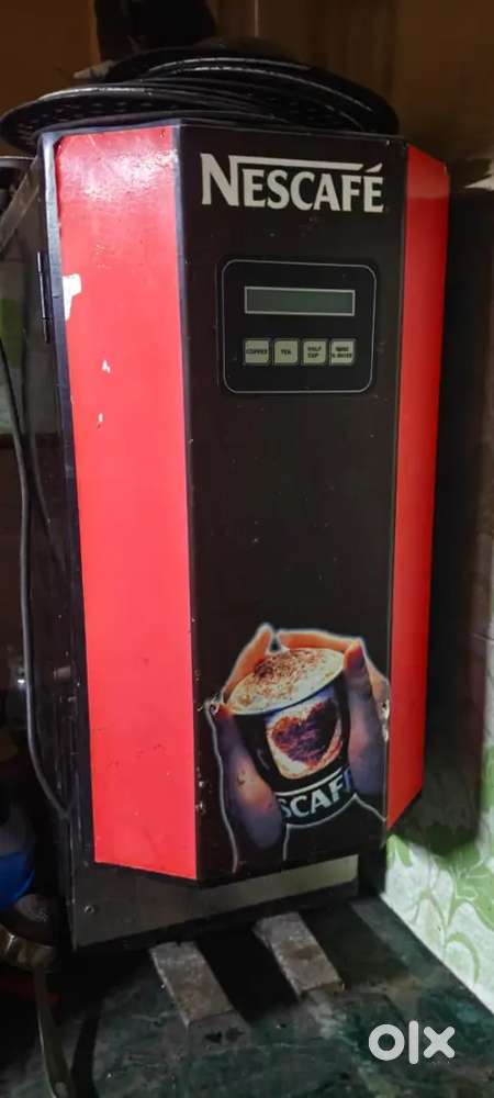 Coffee and tea maker