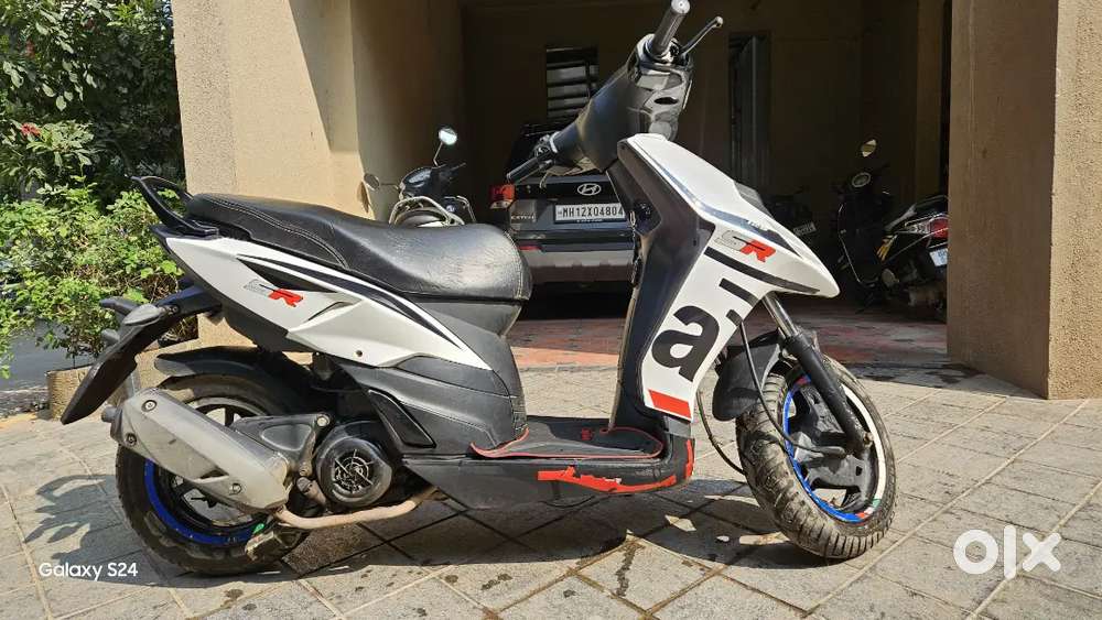 Aprilia storm 125