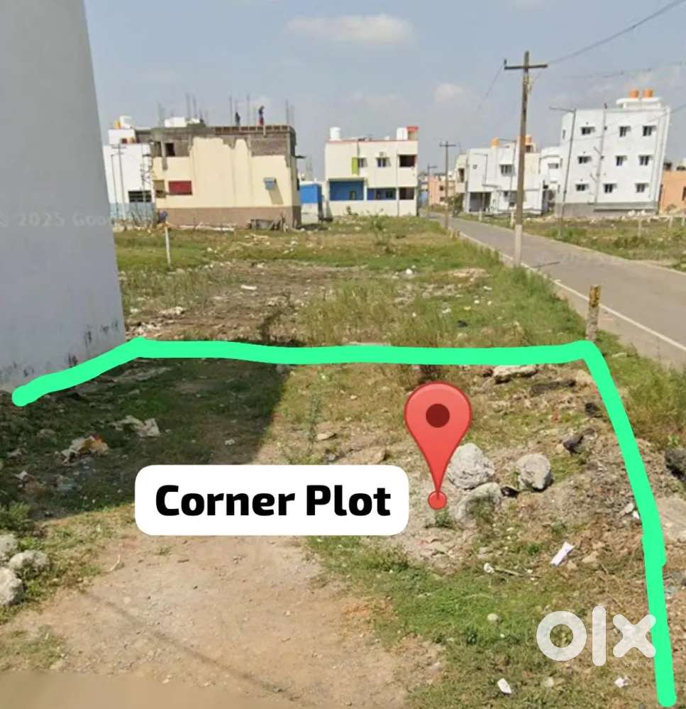 Pallikarnai Corner Plot for sale