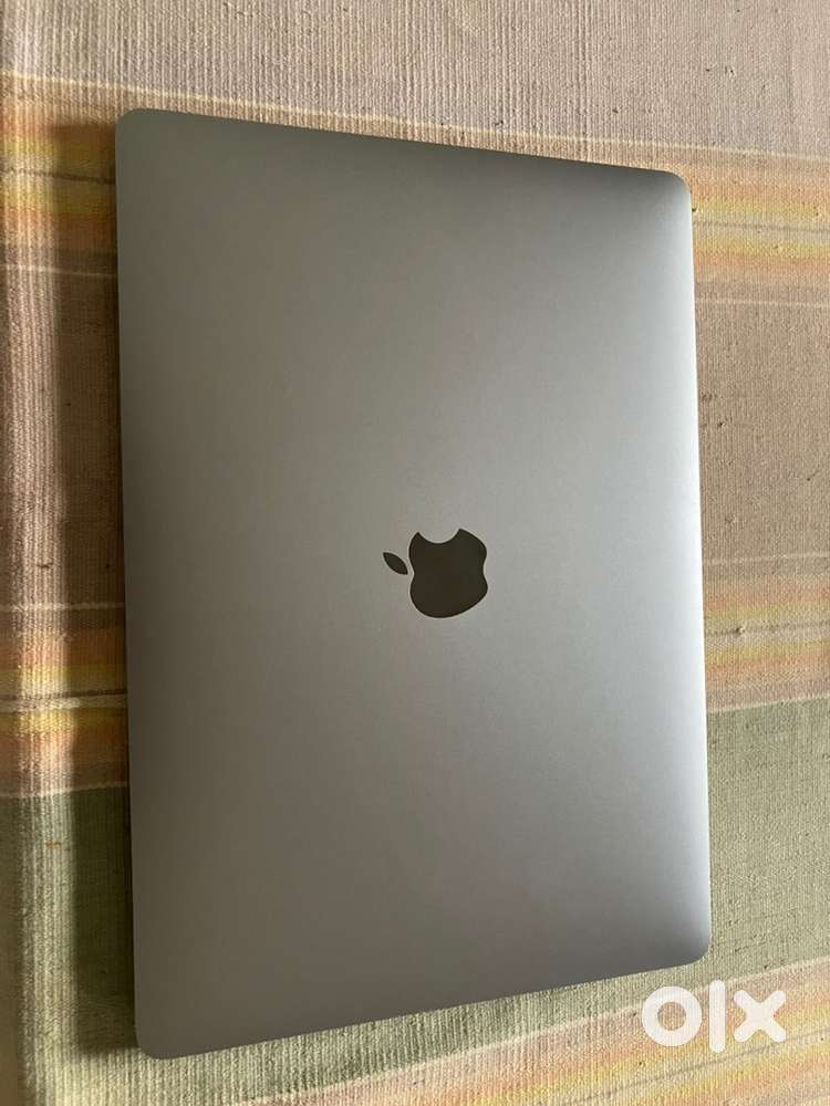 Macbook Air M1 in top notch condition