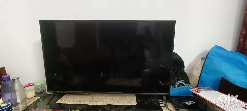 LG 49 Smart 4K UHD TV