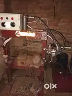 Paper plate machine