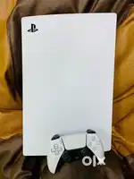 PlayStation 5 gaming consoles disc and discless edition