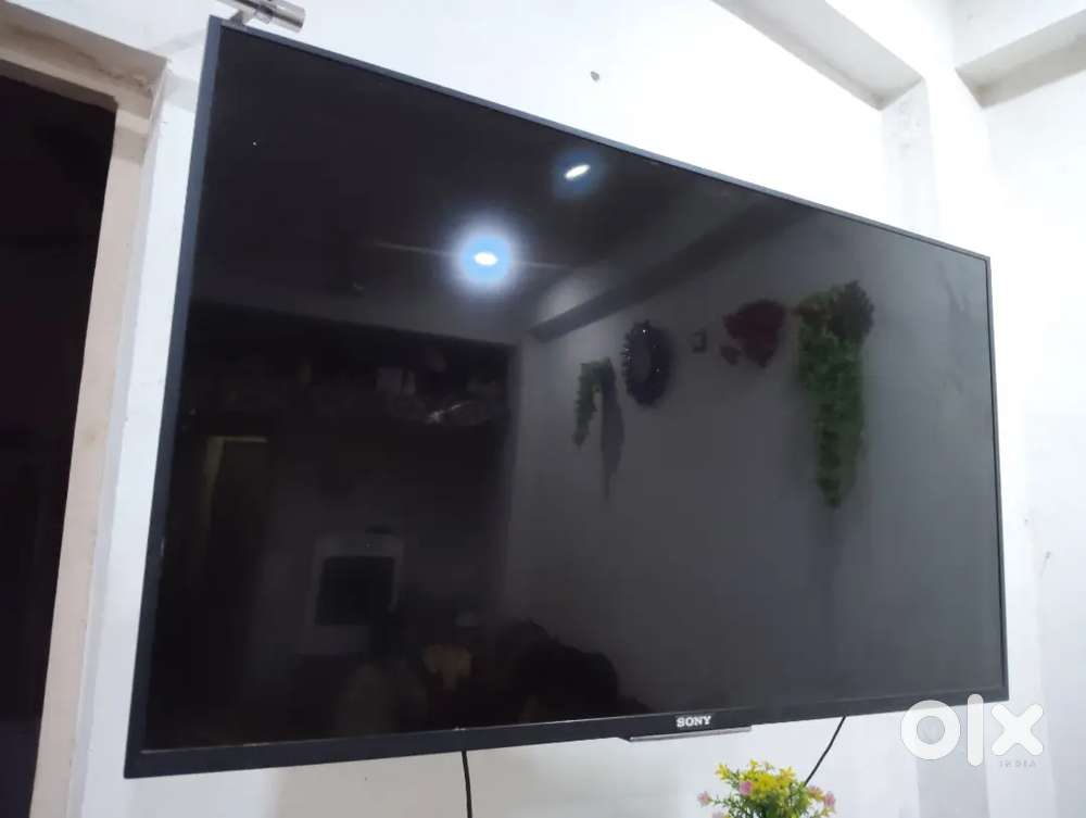 SAMSUNG TV 43 INCH