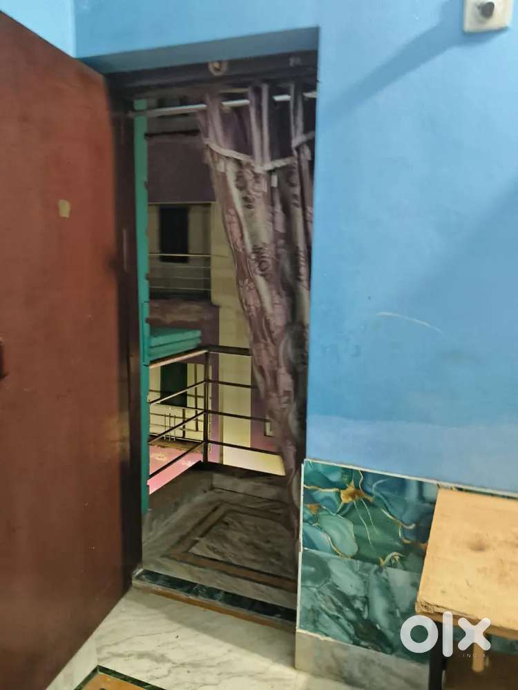 One female roommate needed