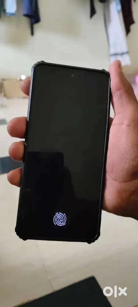 Realme p 1 5g koi problem nhi ha phone money problem bil box ka sath