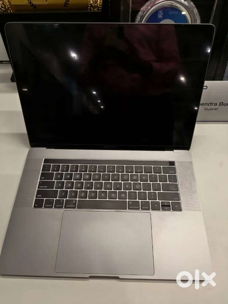 Apple Macbook Pro very good condition
