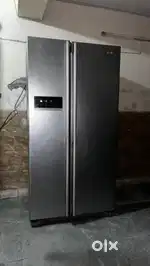 Double door LG fridge