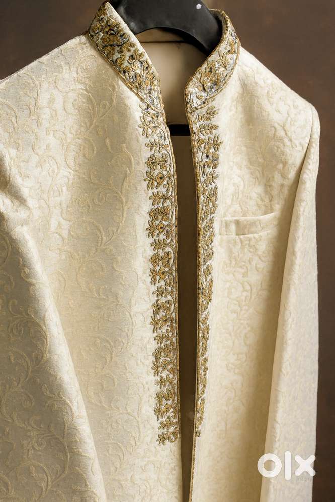 Ekdum Royal Sherwani – Sirf 1 Baar Pehna Gaya Hai!