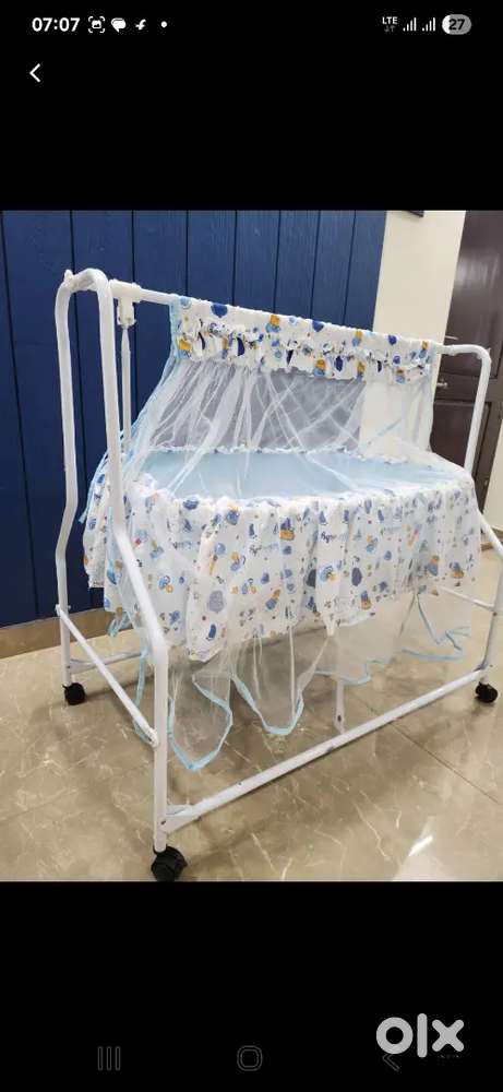 BaybeCuddle Baby Swing Cradle For NewBornBaby With Mosq Net For 0-12 M
