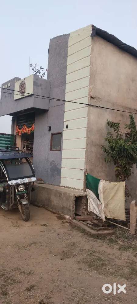 Makan or plat 450me makan bana hua 450 plat me boring hai ligth bhi he